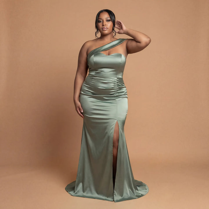 Glam Wedding Model Image